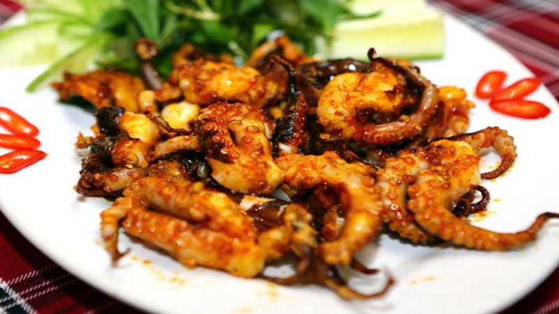 Bạch tuộc nướng muối ớt chanh giòn ngon